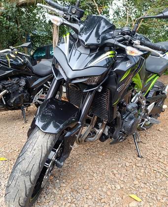 KAWASAKI Z900 